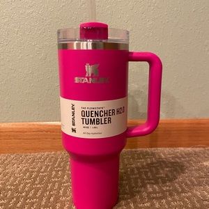 New Hot Pink 40oz Stanley Tumbler Camelia Pink